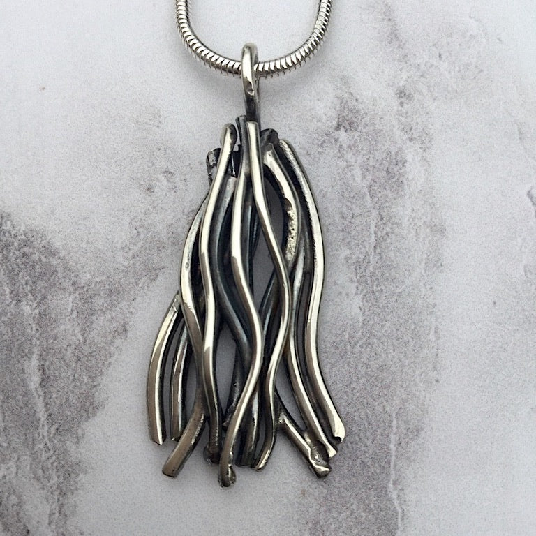 MV05P Making Waves Pendant in Sterling Silver (oxidised, small)