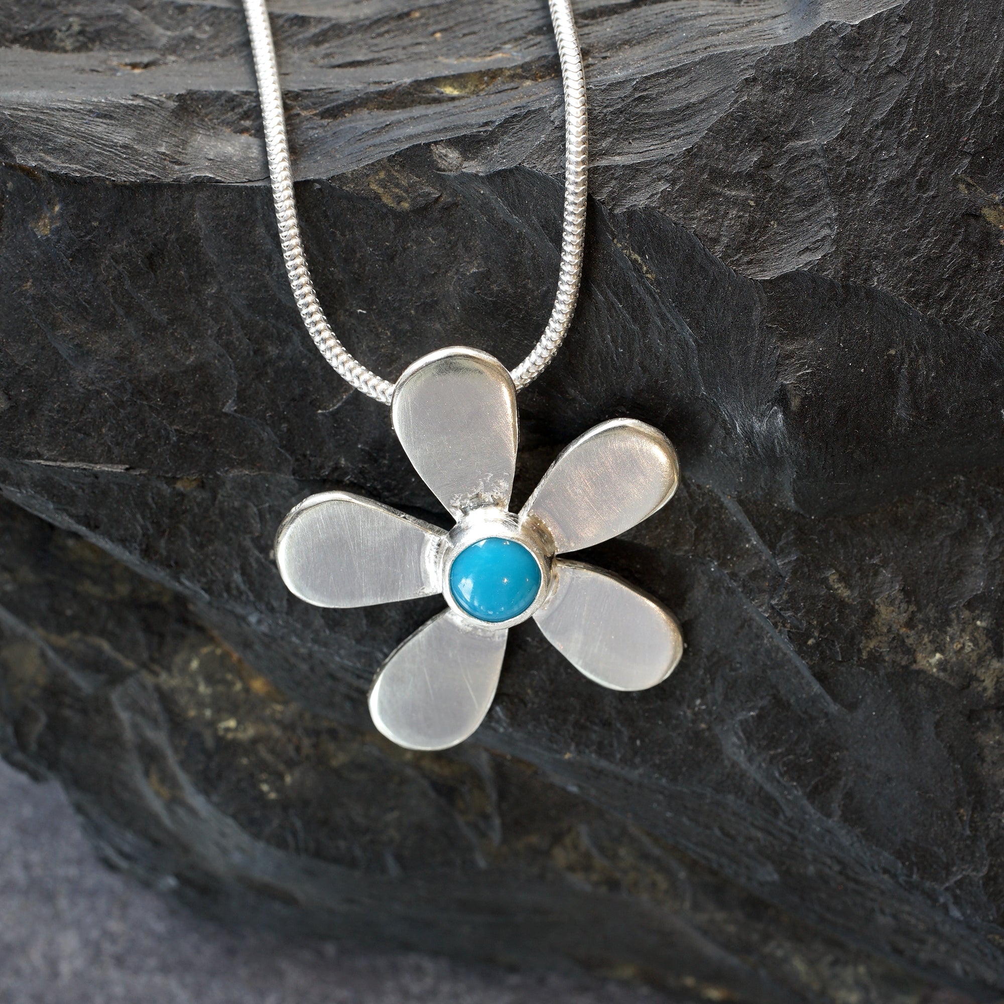 DC02P Daisy Chain Sterling Silver & Turquoise Pendant (2 sizes)